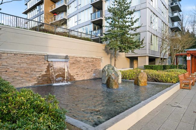 1006 - 660 Nootka Way, Condo with 2 bedrooms, 2 bathrooms and 2 parking in Port Moody BC | Image 4