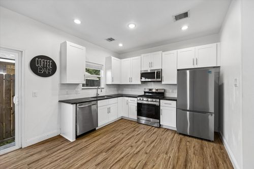 ab-3515 Shelby Cir, Houston, TX, 77051-1348 | Card Image