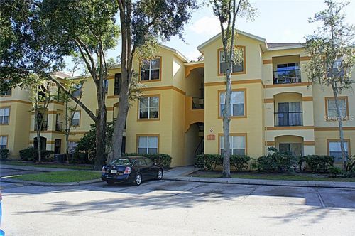 206-5618 Pinnacle Heights Cir, Tampa, FL, 33624-4015 | Card Image