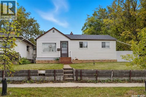 2123 20th St W, Saskatoon, SK, S7M1A7 | Card Image