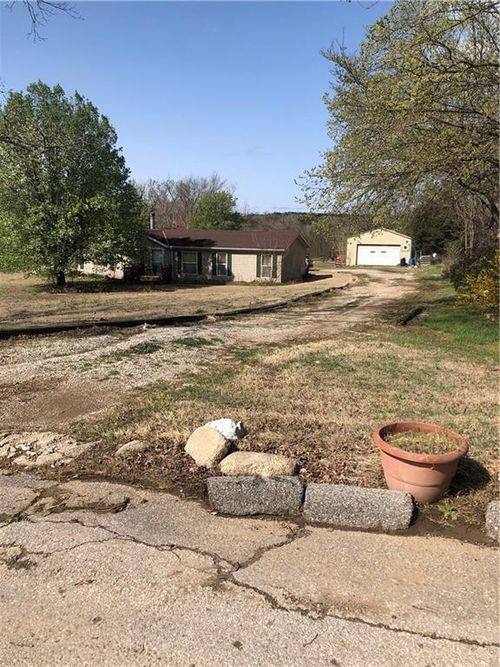 601 Hooper St, Sedan, KS, 67361-1017 | Card Image