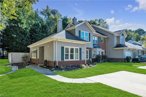 125 Three Notched Rd, Yorktown, VA, 23692-6105 | Card Image