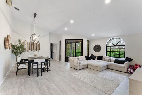 o-5139 Europa Dr, Boynton Beach, FL, 33437-2197 | Card Image