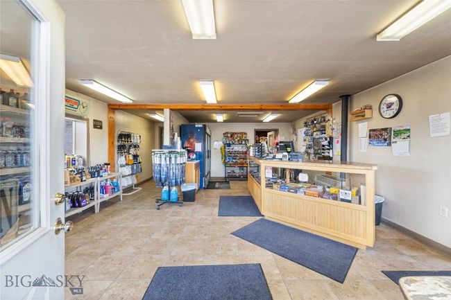 301 1 St Ave N, Home with 0 bedrooms, 0 bathrooms and null parking in Clyde Park MT | Image 18