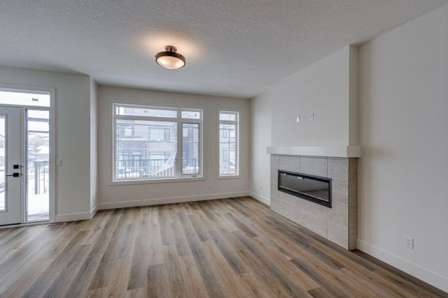 65 Royal Elm Green Nw, Home with 3 bedrooms, 2 bathrooms and 2 parking in Calgary AB | Image 11