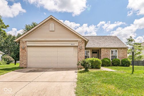 10695 Magenta Dr, Noblesville, IN, 46060-7507 | Card Image