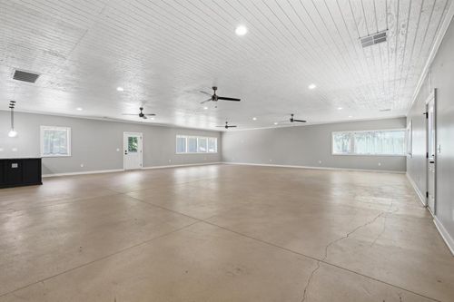 15586 Cedar Ln, Basehor, KS, 66007-7388 | Card Image