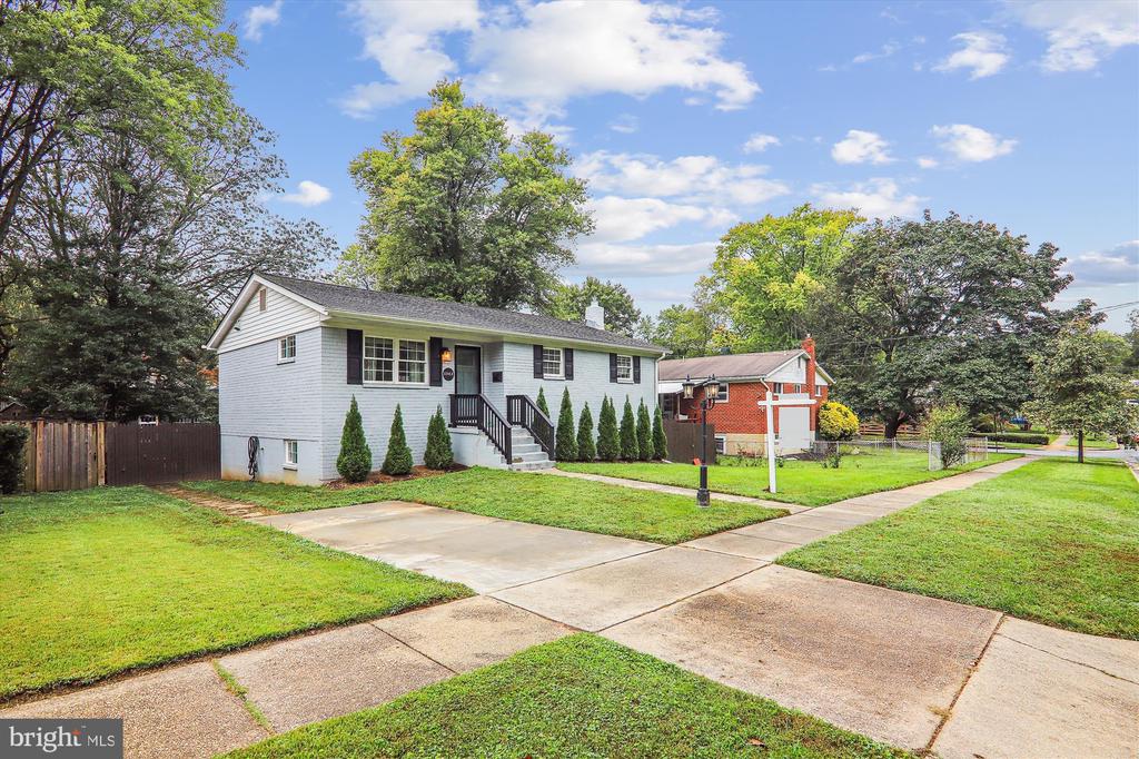 Schuylkill Rd, Rockville, MD 20852