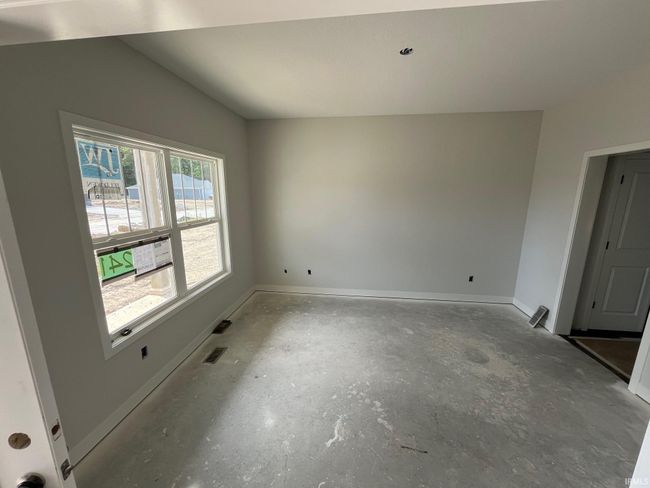 4812 Falcon Pkwy, House other with 4 bedrooms, 3 bathrooms and null parking in New Haven IN | Image 4