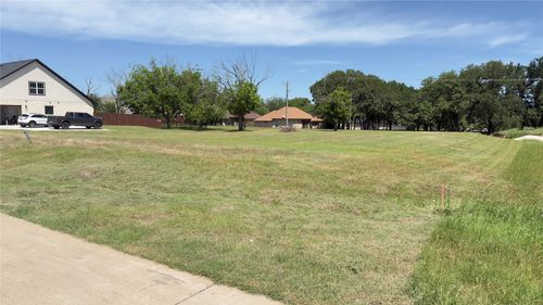 2201 Middlewood Cir, Granbury, TX, 76049-4342 | Card Image