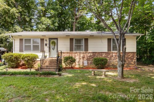 317 Willow St, Stanley, NC, 28164-1657 | Card Image