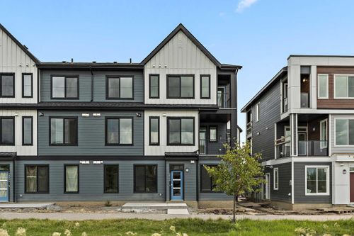 1005-60 Howse Lane Ne, Calgary, AB, T3P0W9 | Card Image
