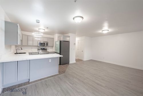 apt-m-1010 Cruiser Ln, Belgrade, MT, 59714-8596 | Card Image