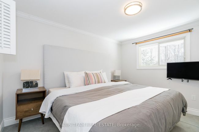 336 Peek A Boo Trail, House other with 6 bedrooms, 2 bathrooms and 4 parking in Tiny ON | Image 11