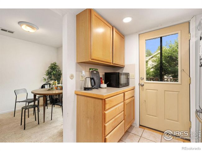 Unit 11, Top Unit, Access to Deck and Private Yard | Image 8