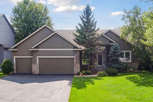 10521 Golden Eagle Trl, Woodbury, MN, 55129-4278 | Card Image