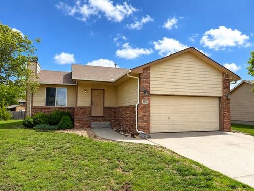 1012 E Winding Lane St, Derby, KS, 67037-8772 | Card Image