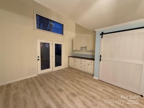 6130 Heathstone Ln, Charlotte, NC, 28210-7120 | Card Image