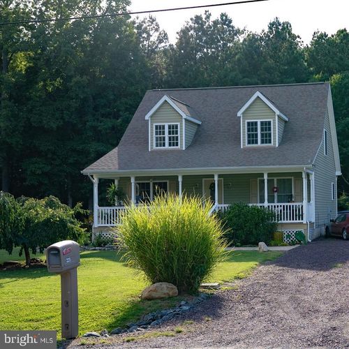 225 Wakefield Dr, COLONIAL BEACH, VA, 22443-4138 | Card Image