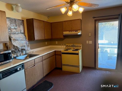 483 Cestnut Hill Avenue, Waterbury, CT, 06704 | Card Image