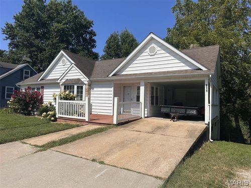 811 Miller St, New Haven, MO, 63068-1112 | Card Image