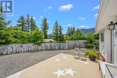 1866 Martini Way, House other with 2 bedrooms, 1 bathrooms and 3 parking in Qualicum Beach BC | Image 2