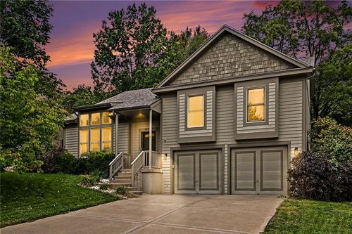 14090 Nw 64th Ter, Parkville, MO, 64152-5253 | Card Image