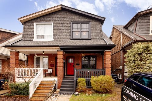 176 Gainsborough Road, Toronto, ON, M4L3C4 | Card Image