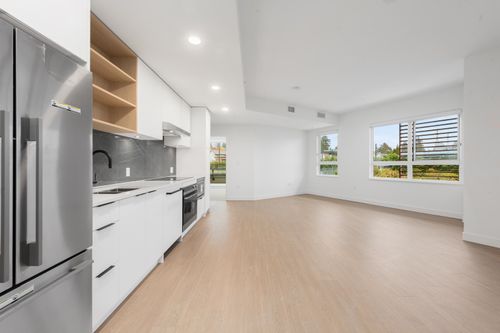 361-422 E 3rd St, North Vancouver, BC, V7L0K1 | Card Image