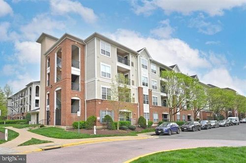 unit-203-4870 Eisenhower Ave, ALEXANDRIA, VA, 22304-7357 | Card Image