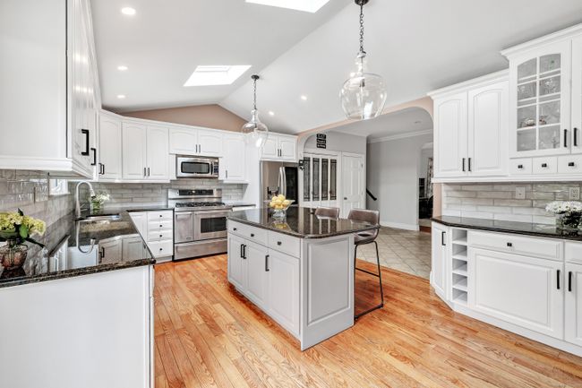 86 Walnut Tree Hill Rd, House other with 4 bedrooms, 4 bathrooms and null parking in Shelton CT | Image 18