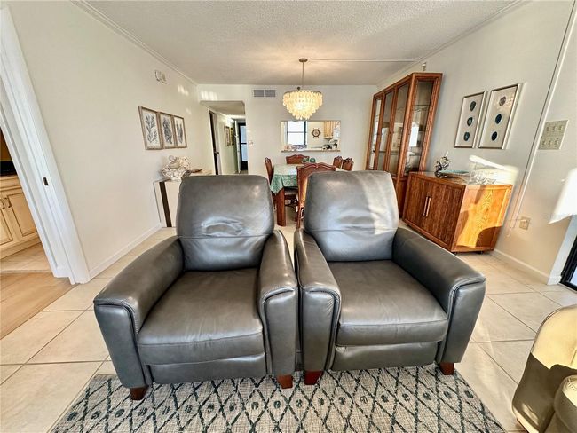 APT-501 - 15462 Gulf Blvd, Condo with 2 bedrooms, 2 bathrooms and null parking in MADEIRA BEACH FL | Image 8
