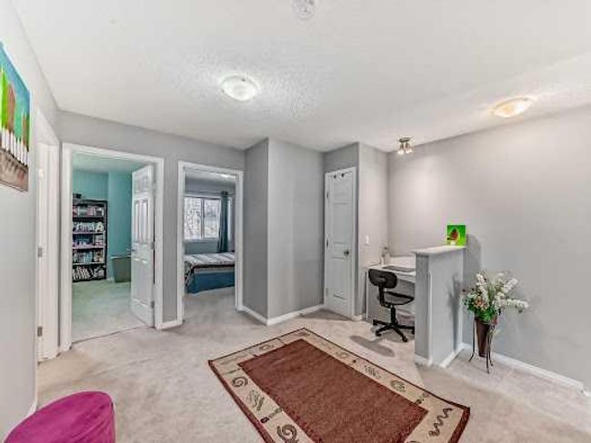 127 Hidden Creek Rise Nw, Home with 3 bedrooms, 2 bathrooms and 2 parking in Calgary AB | Image 29