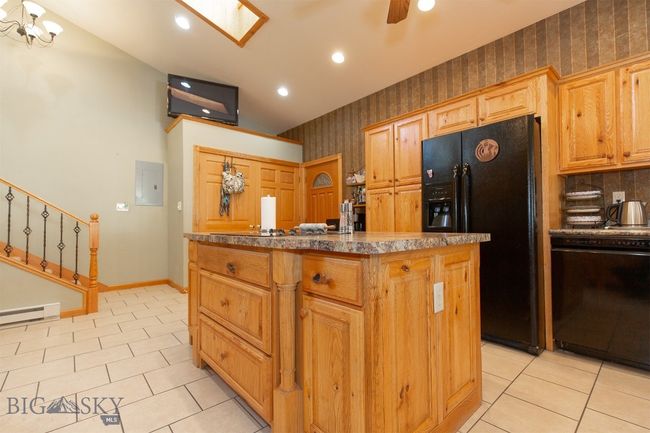 Large Kitchen Island with Cooktop | Image 7