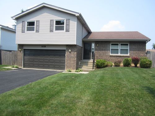 1028 Knollwood Ln, Bartlett, IL, 60103-4407 | Card Image