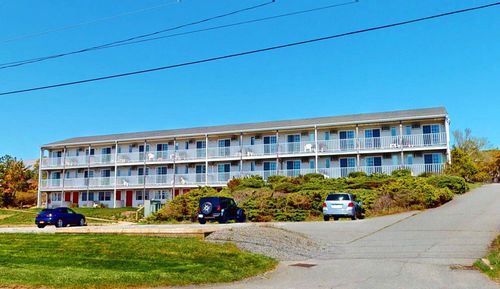 208-179 Shore Rd, Truro, MA, 02666-6304 | Card Image