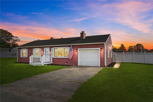 9 Buffalo Ave, Warren, RI, 02885-1148 | Card Image