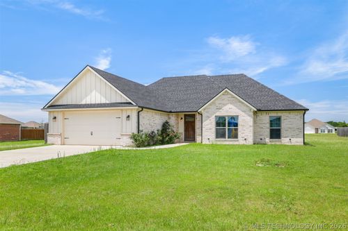 66 Maple Leaf Drive, Durant, OK, 74701 | Card Image