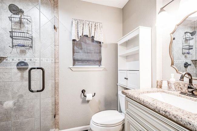512 Lyndale Dr, House other with 3 bedrooms, 2 bathrooms and 2 parking in Highlands TX | Image 19