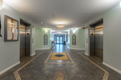 apt-403-55 Clinton Ave, Rockville Centre, NY, 11570-4155 | Card Image