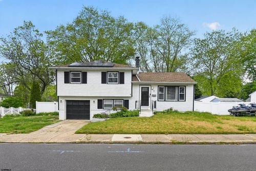5 Merion Dr, Somers Point, NJ, 08244-1412 | Card Image