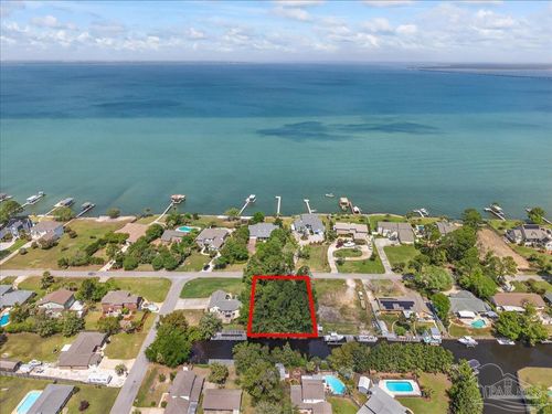 2943 Coral Strip Pkwy, Gulf Breeze, FL, 32563-2634 | Card Image
