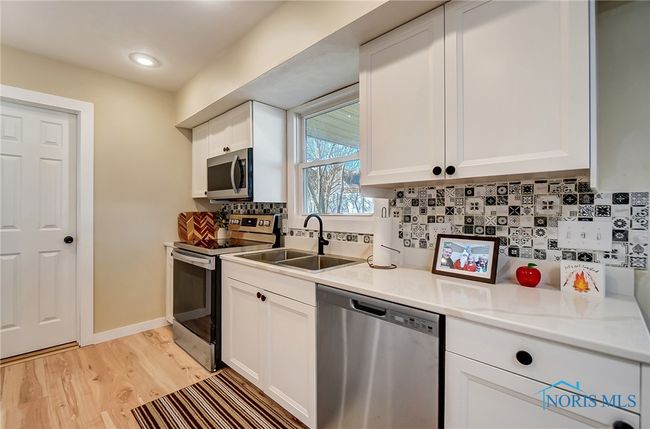7371 West St, House other with 3 bedrooms, 3 bathrooms and null parking in Russells Point OH | Image 15