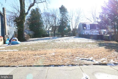 69 Main St, BRIDGEPORT, NJ, 08014-9703 | Card Image