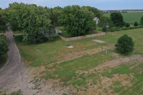 1 N Renstrom St, Blomkest, MN, 56216 | Card Image