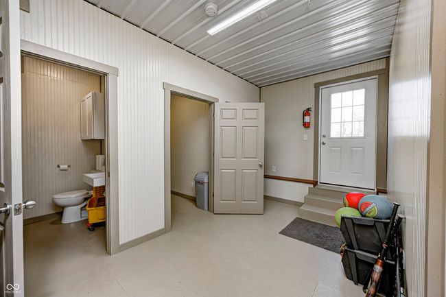 pole barn | Image 64