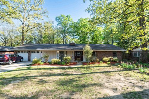 27 White Oak Dr, Conway, AR, 72034-3443 | Card Image
