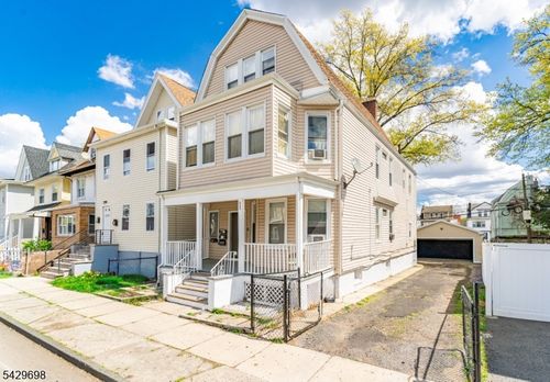 530 Norwood St, East Orange, NJ, 07018-1037 | Card Image