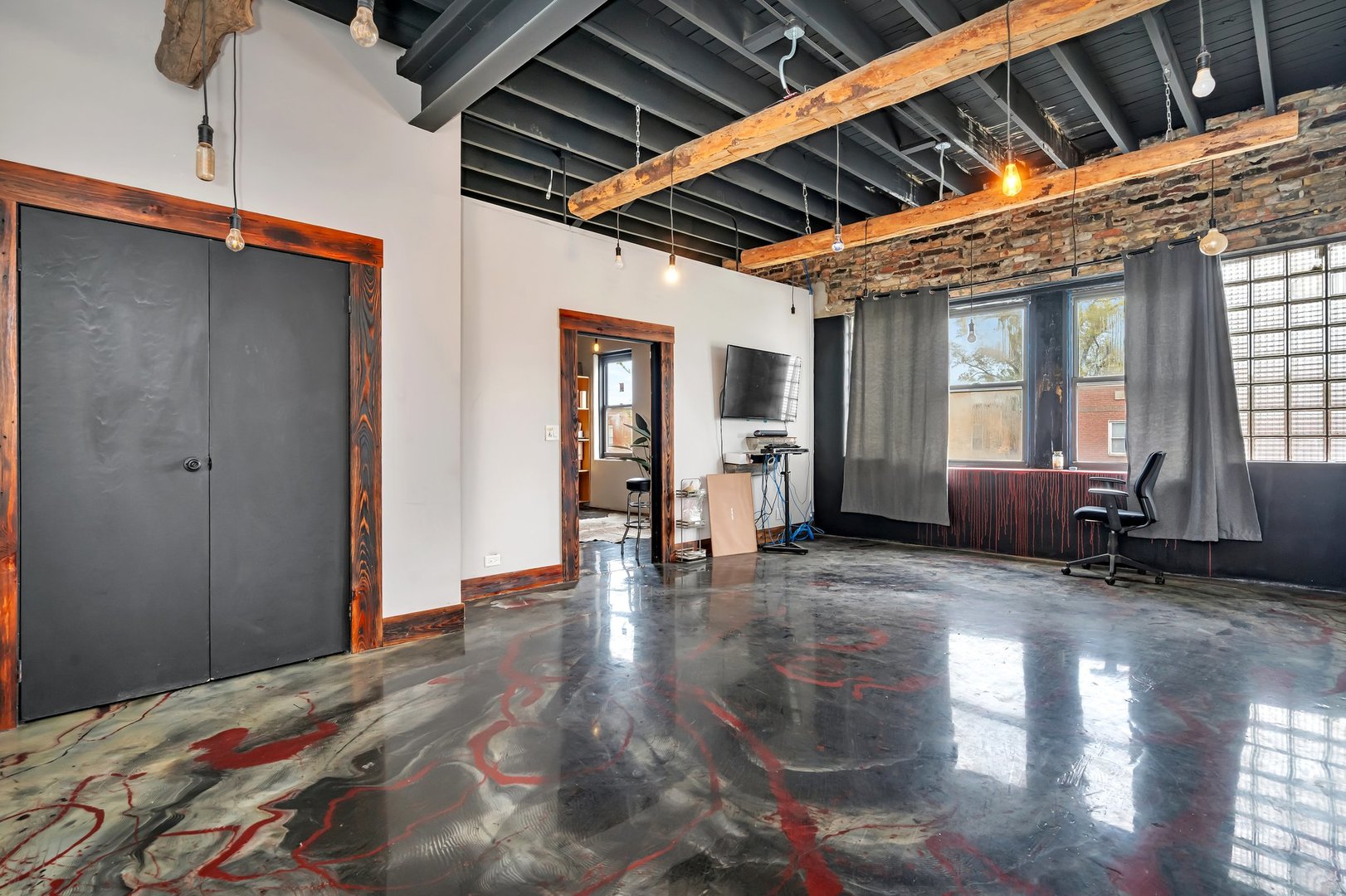 Commercial Sale in Chicago