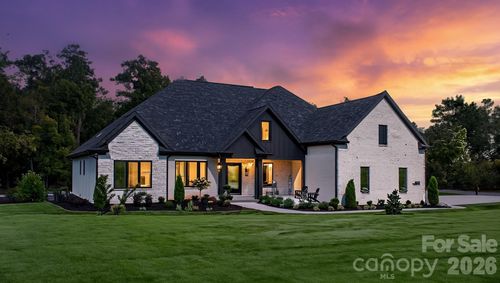 8527 Fieldstone Dr, Terrell, NC, 28682-9725 | Card Image